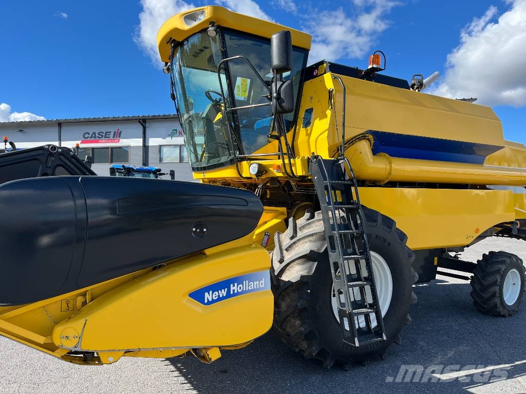 New Holland TC 5050 13´ Myyty Cosechadoras combinadas